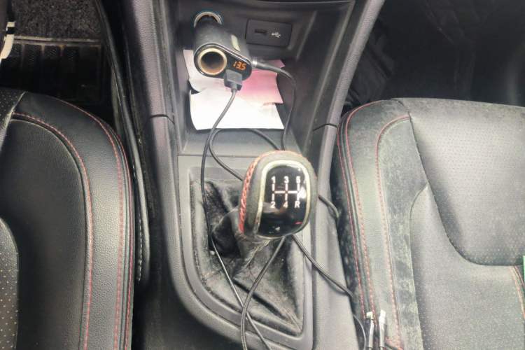 Used Chery Arrizo 5 2016 1.5L CVT Trendsetting Edition Gear Lever