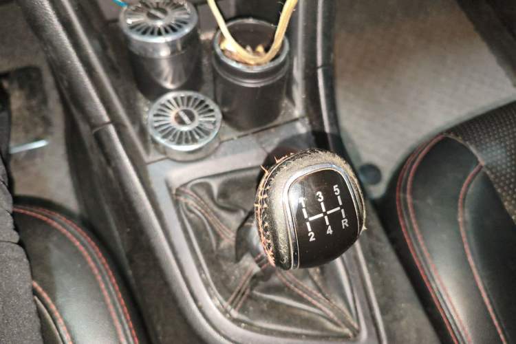 Used Chery Arrizo 5 2016 1.5L Manual Lingrui Edition Gear Lever