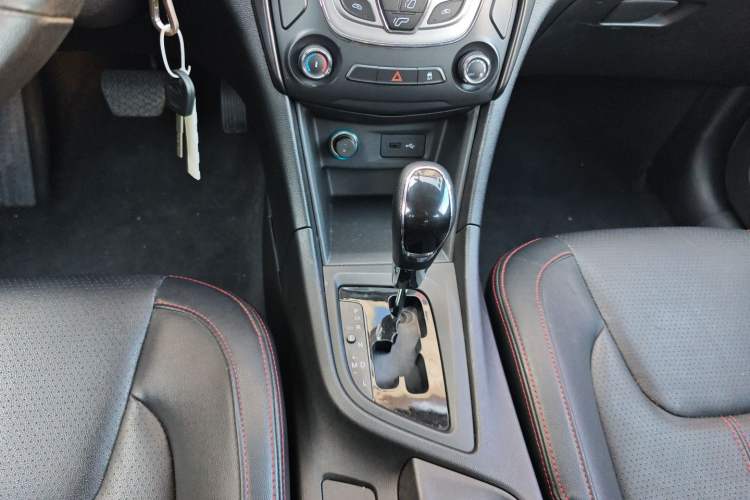 Used Chery Arrizo 5 2016 1.5L CVT Trendsetting Edition Gear Lever