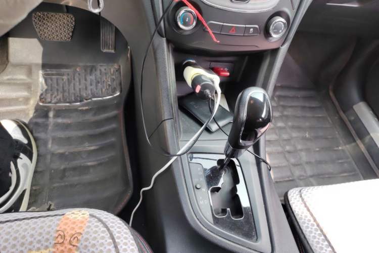 Used Chery Arrizo 5 2016 1.5L CVT Trendsetting Edition Gear Lever