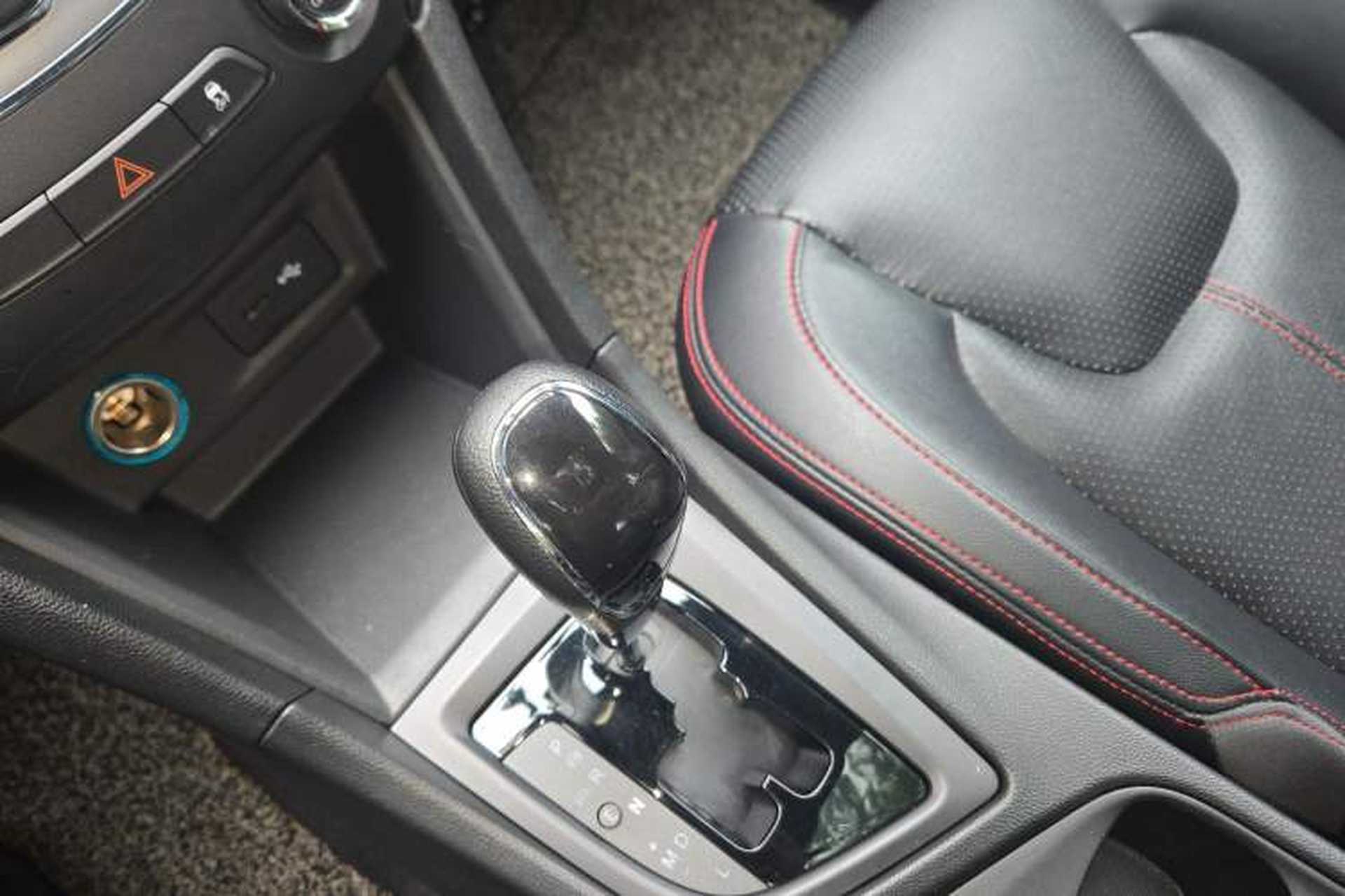Used Chery Arrizo 5 2016 1.5L CVT Luxury Edition Gear Lever