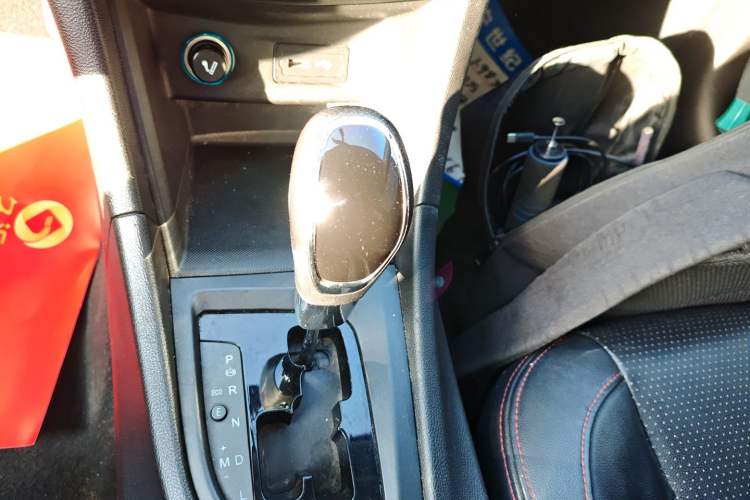 Used Chery Arrizo 5 2016 1.5L CVT Lingrui Edition Gear Lever