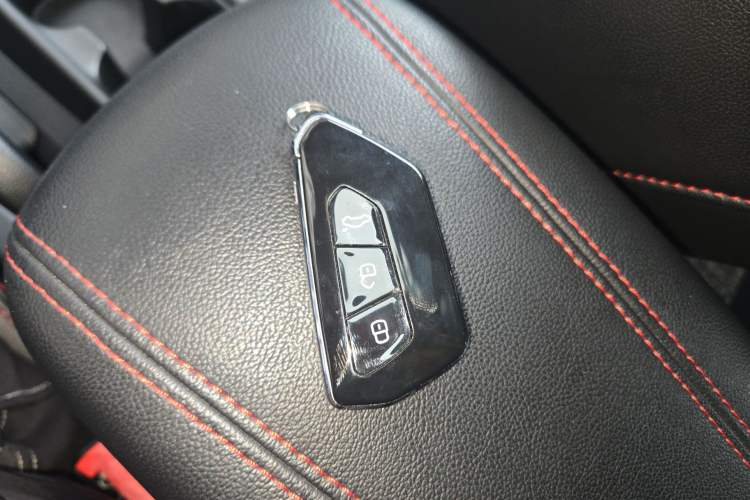 Used Chery Arrizo 5 2016 1.5L CVT Luxury Edition Interior 1