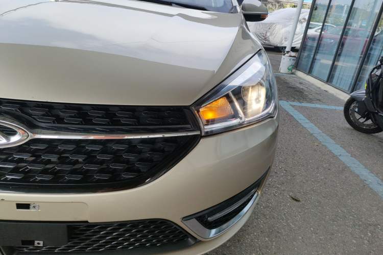 Used Chery Arrizo 5 2016 1.5L Manual Lingchao Edition Left Front Headlight