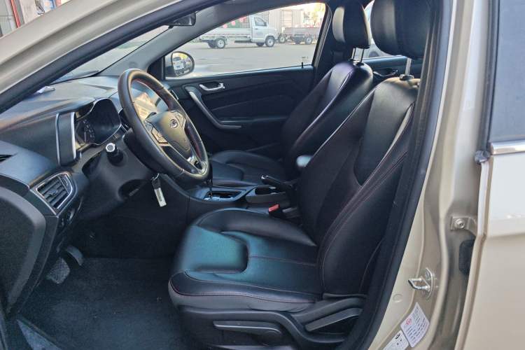 Used Chery Arrizo 5 2016 1.5L CVT Trendsetting Edition Left Front Seat