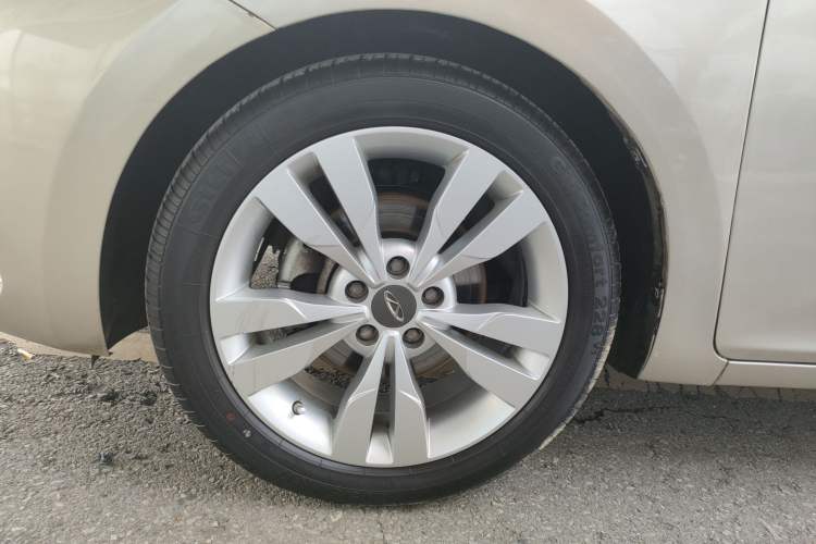 Used Chery Arrizo 5 2016 1.5L Manual Lingchao Edition Left Front Wheel Hub