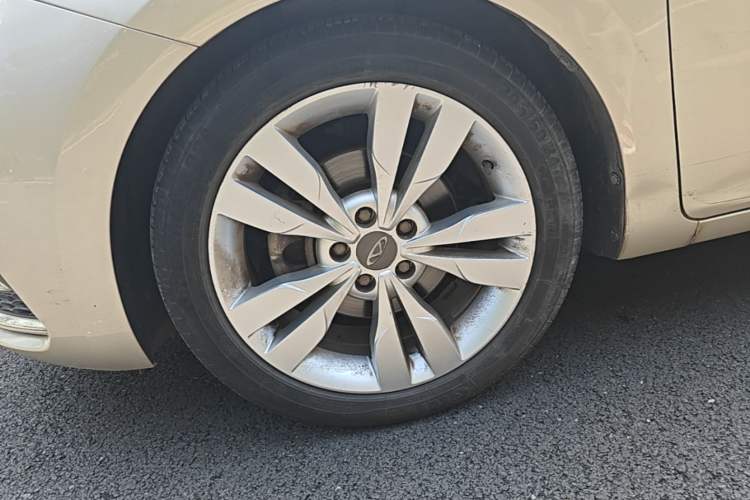 Used Chery Arrizo 5 2016 1.5L CVT Trendsetting Edition Left Front Wheel Hub