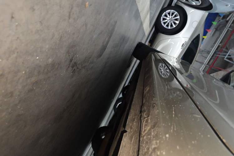 Used Chery Arrizo 5 2016 1.5L CVT Trendsetting Edition Left Side Sill