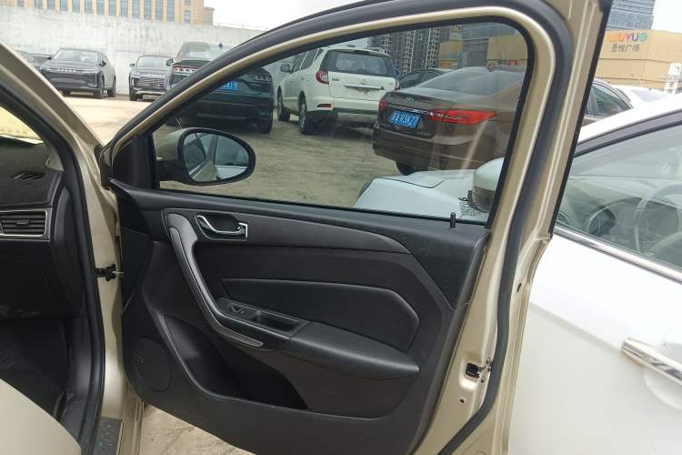 Used Chery Arrizo 5 2016 1.5L Manual Lingrui Edition Right Front Door Interior