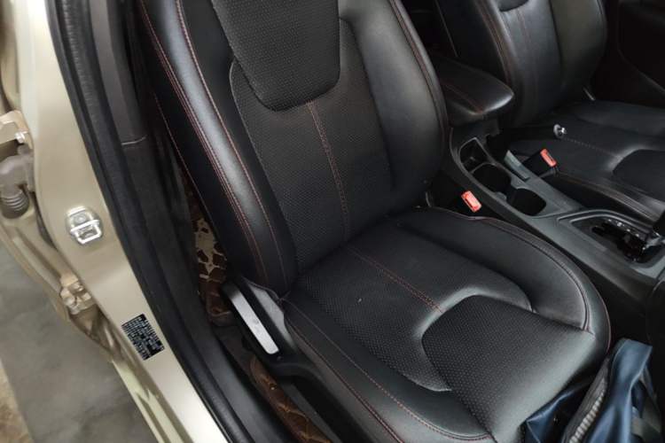 Used Chery Arrizo 5 2016 1.5L CVT Trendsetting Edition Right Front Seat