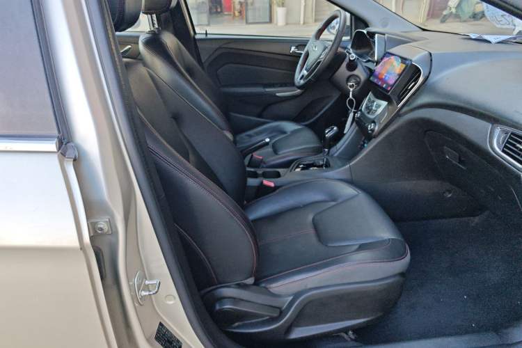 Used Chery Arrizo 5 2016 1.5L CVT Trendsetting Edition Right Front Seat