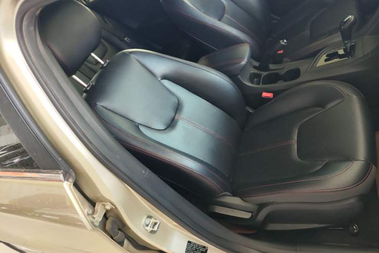 Used Chery Arrizo 5 2016 1.5L CVT Trendsetting Edition Right Front Seat