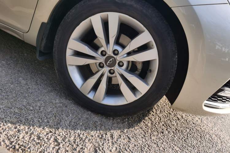 Used Chery Arrizo 5 2016 1.5L CVT Lingrui Edition Right Front Wheel Hub