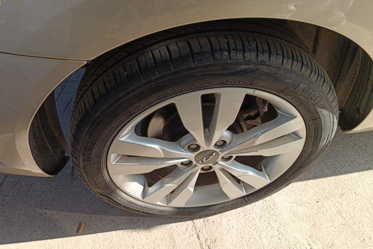Used Chery Arrizo 5 2016 1.5L Manual Lingchao Edition Right Rear Wheel Hub