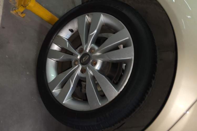 Used Chery Arrizo 5 2016 1.5L CVT Trendsetting Edition Right Rear Wheel Hub