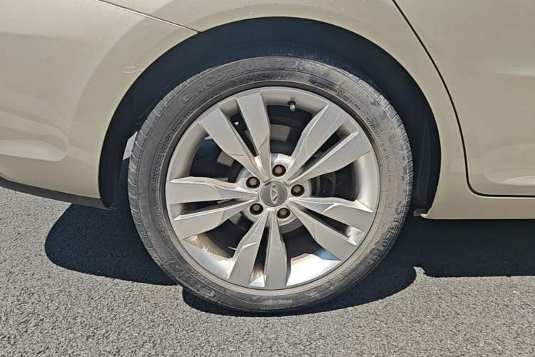 Used Chery Arrizo 5 2016 1.5L CVT Trendsetting Edition Right Rear Wheel Hub