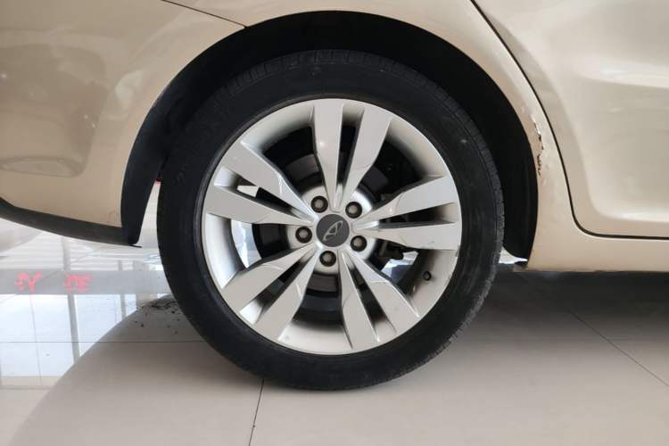 Used Chery Arrizo 5 2016 1.5L CVT Trendsetting Edition Right Rear Wheel Hub