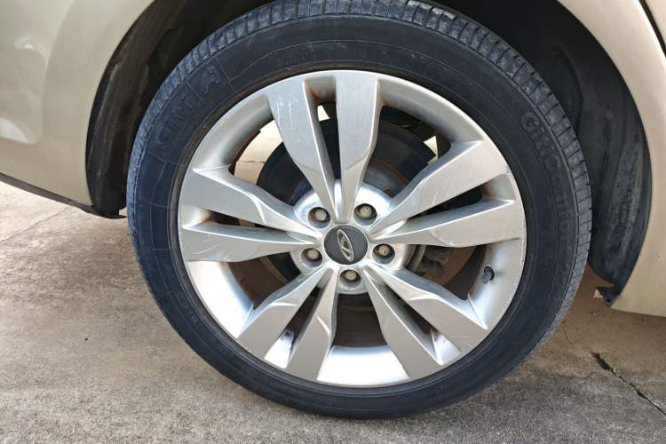 Used Chery Arrizo 5 2016 1.5L CVT Lingrui Edition Right Rear Wheel Hub