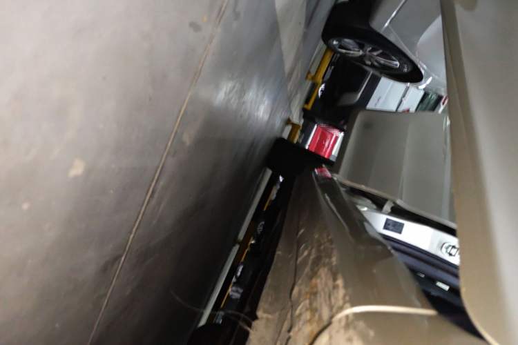 Used Chery Arrizo 5 2016 1.5L CVT Trendsetting Edition Right Side Sill