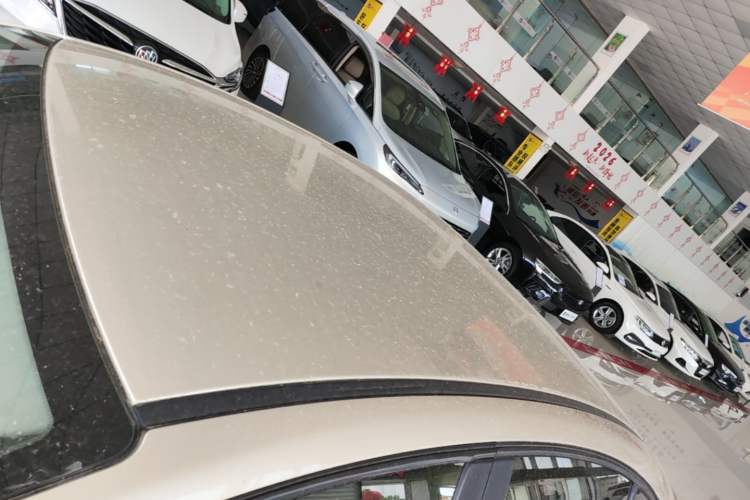 Used Chery Arrizo 5 2016 1.5L CVT Trendsetting Edition Roof