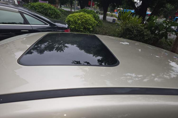 Used Chery Arrizo 5 2016 1.5L CVT Luxury Edition Roof
