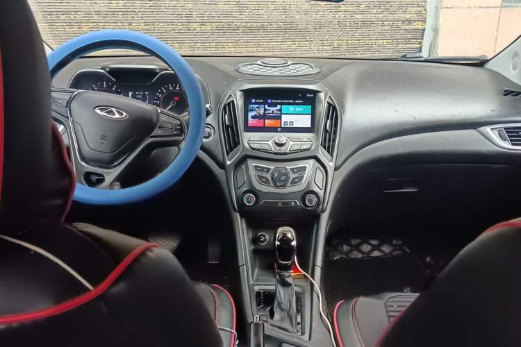 Used Chery Arrizo 5 2016 1.5L CVT Luxury Edition Center Console