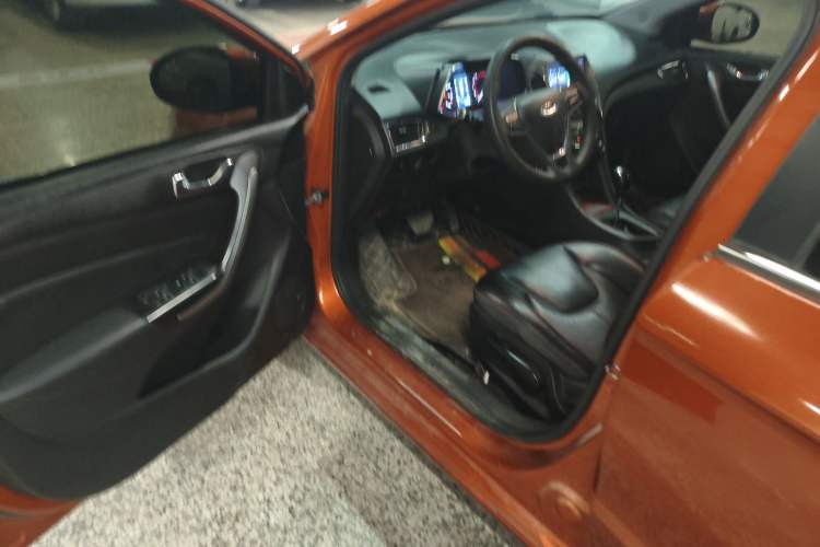 Used Chery Arrizo 5 2016 1.5L CVT Leading Edition Driver Seat