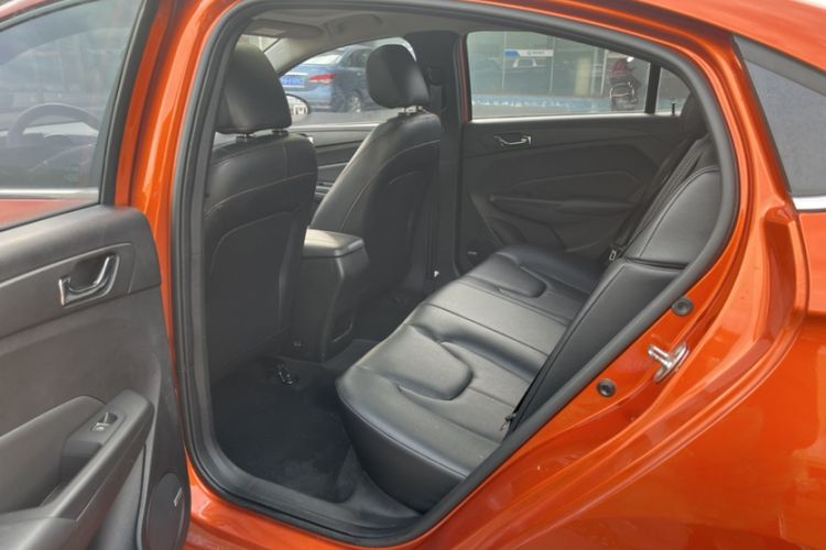 Used Chery Arrizo 5 2016 1.5L Manual Leading Version Interior 3