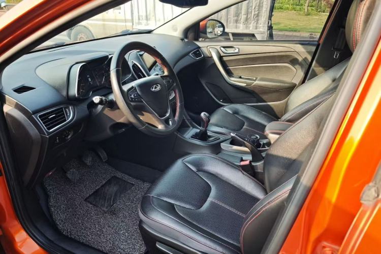 Used Chery Arrizo 5 2016 1.5L Manual Lingchao Edition Interior 4