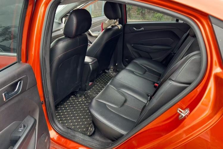 Used Chery Arrizo 5 2016 1.5L CVT Trendsetting Edition Interior 6