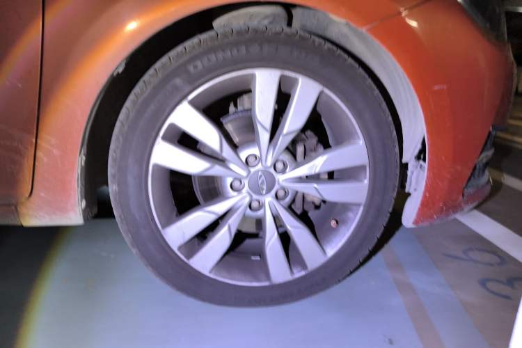 Used Chery Arrizo 5 2016 1.5L CVT Lingrui Edition Right Front Wheel Hub
