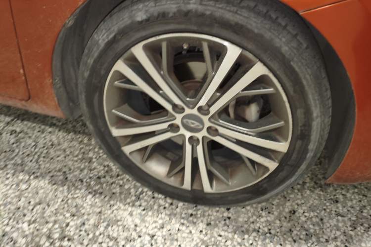 Used Chery Arrizo 5 2016 1.5L CVT Leading Edition Right Front Wheel Hub