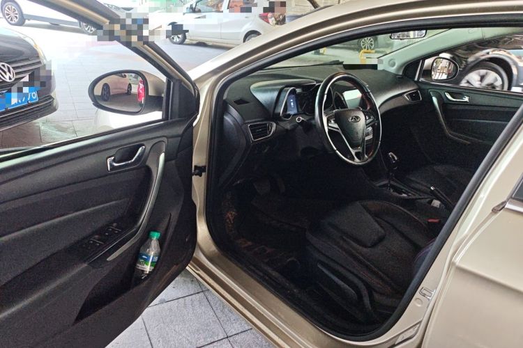 Used Chery Arrizo 5 2016 1.5L CVT Trendsetting Edition Driver Seat