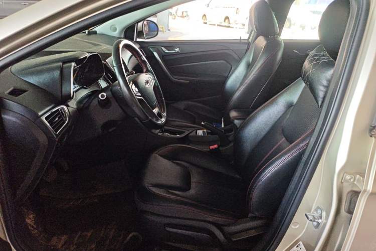 Used Chery Arrizo 5 2016 1.5L CVT Trendsetting Edition Left Front Seat