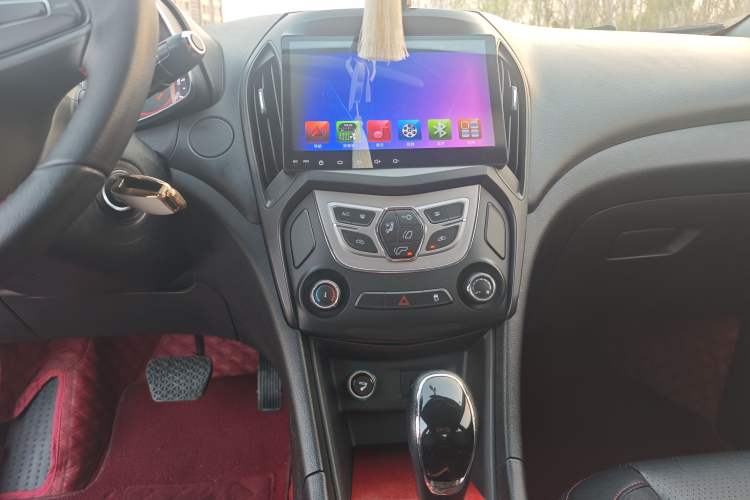 Used Chery Arrizo 5 2016 1.5L CVT Trendsetting Edition Audio And AC Panel