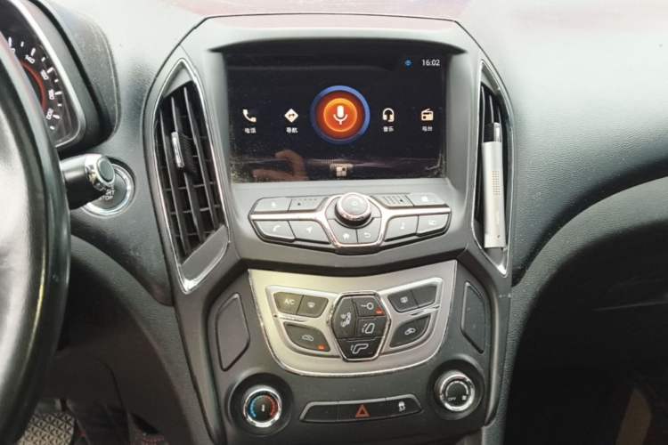 Used Chery Arrizo 5 2016 1.5L CVT Luxury Edition Audio And AC Panel