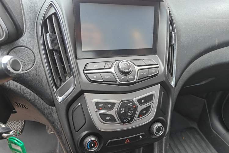 Used Chery Arrizo 5 2016 1.5L CVT Lingrui Edition Audio And AC Panel