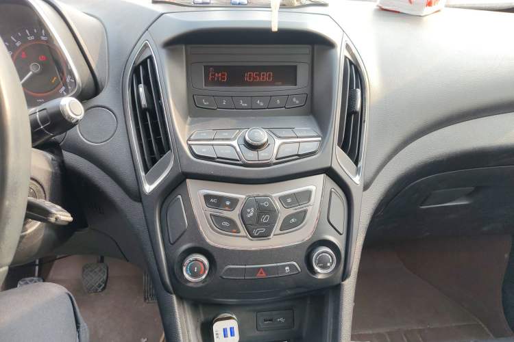 Used Chery Arrizo 5 2016 1.5L Manual Lingchao Edition Audio And AC Panel
