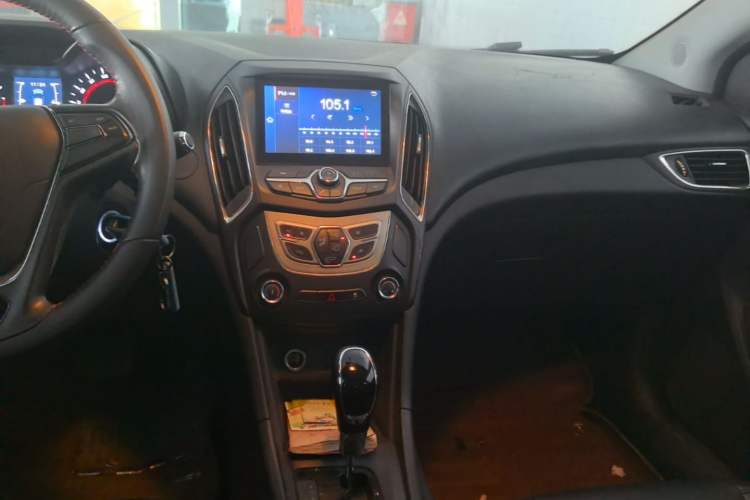 Used Chery Arrizo 5 2016 1.5L CVT Lingrui Edition Audio And AC Panel