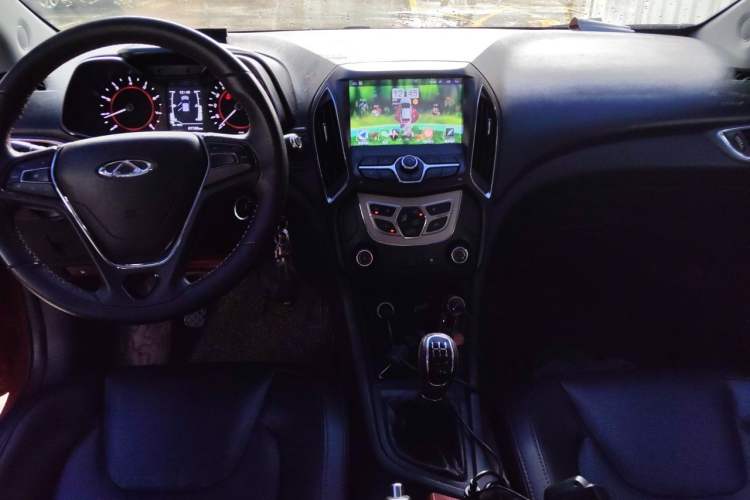 Used Chery Arrizo 5 2016 1.5L Manual Lingchao Edition Center Console