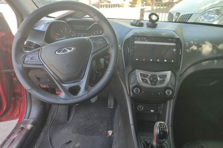 Used Chery Arrizo 5 2016 1.5L Manual Lingchao Edition Center Console