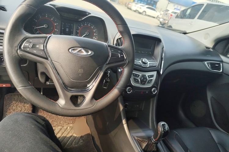 Used Chery Arrizo 5 2016 1.5L Manual Lingchao Edition Center Console