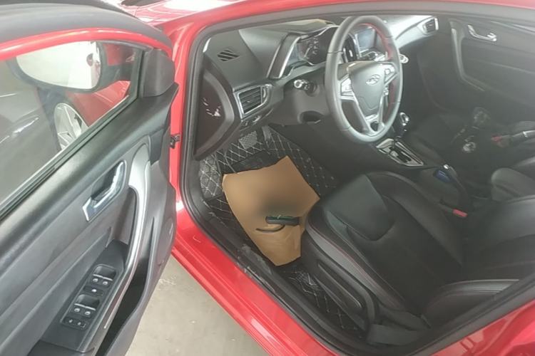 Used Chery Arrizo 5 2016 1.5L CVT Trendsetting Edition Driver Seat