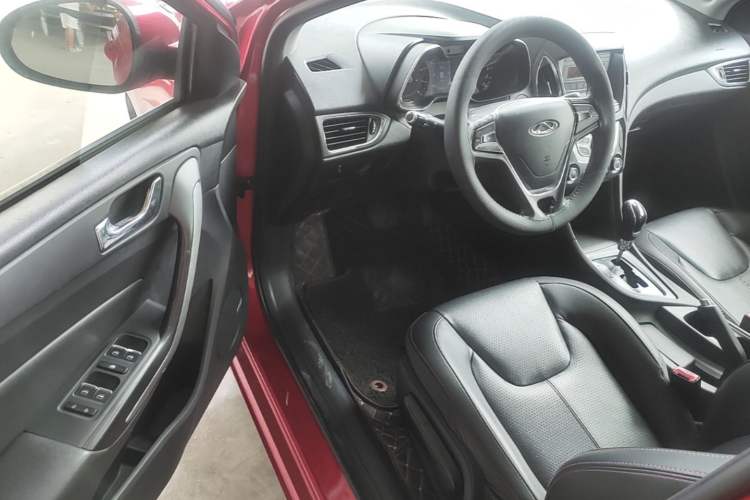 Used Chery Arrizo 5 2016 1.5L CVT Trendsetting Edition Driver Seat