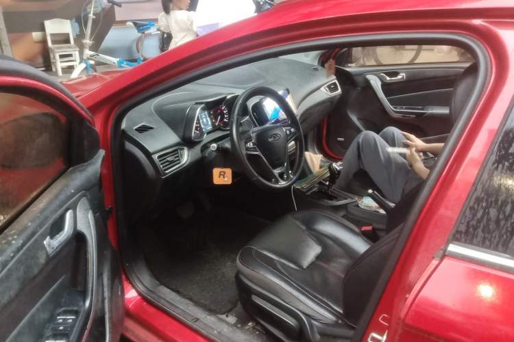 Used Chery Arrizo 5 2016 1.5L CVT Trendsetting Edition Driver Seat