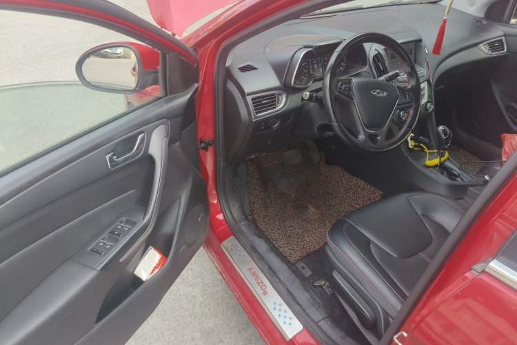 Used Chery Arrizo 5 2016 1.5L CVT Trendsetting Edition Driver Seat