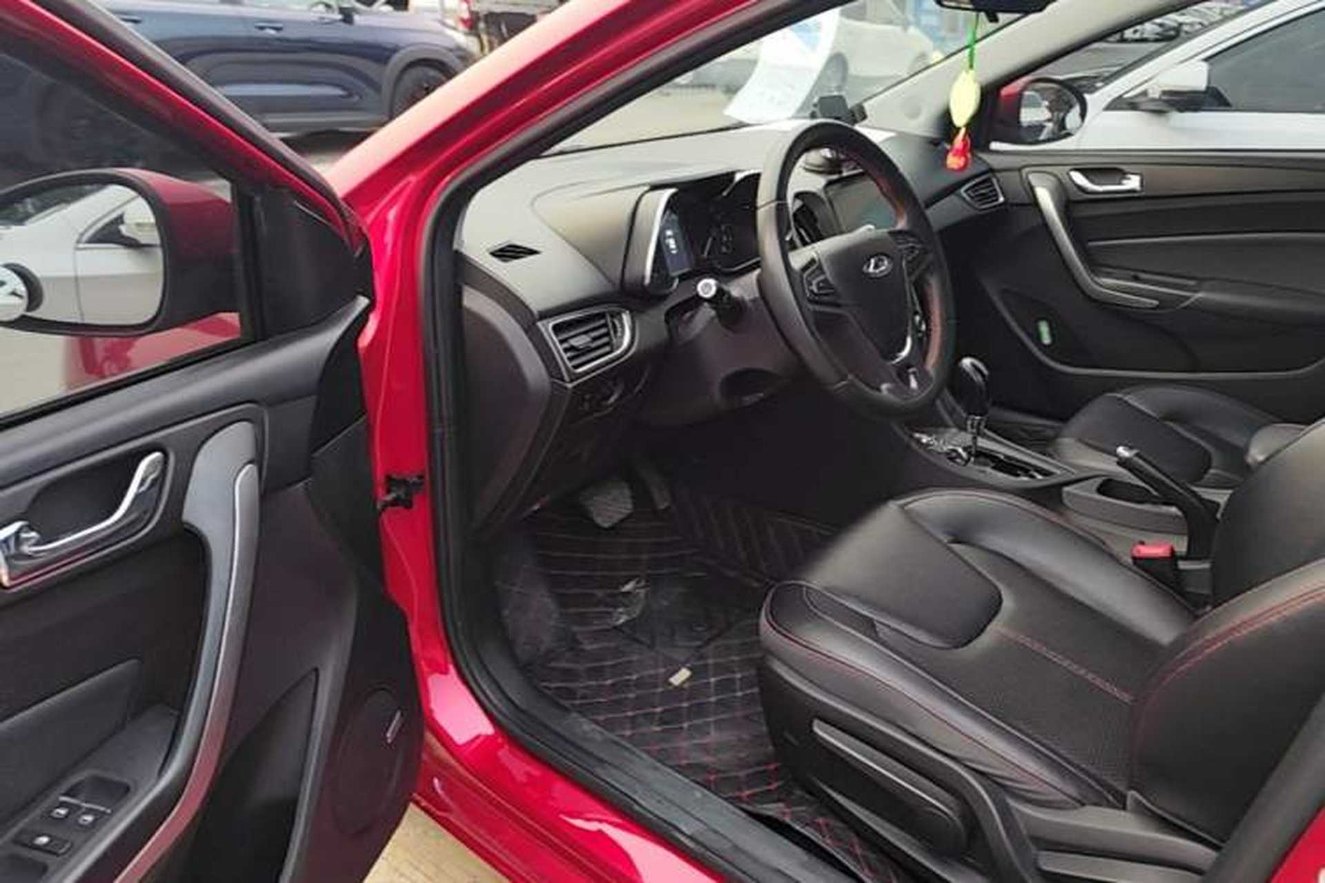 Used Chery Arrizo 5 2016 1.5L CVT Trendsetting Edition Driver Seat