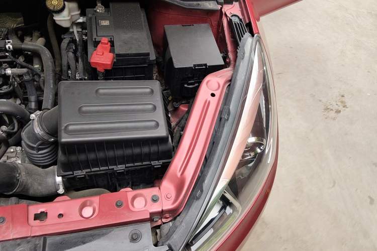Used Chery Arrizo 5 2016 1.5L CVT Lingrui Edition Engine Bay Left