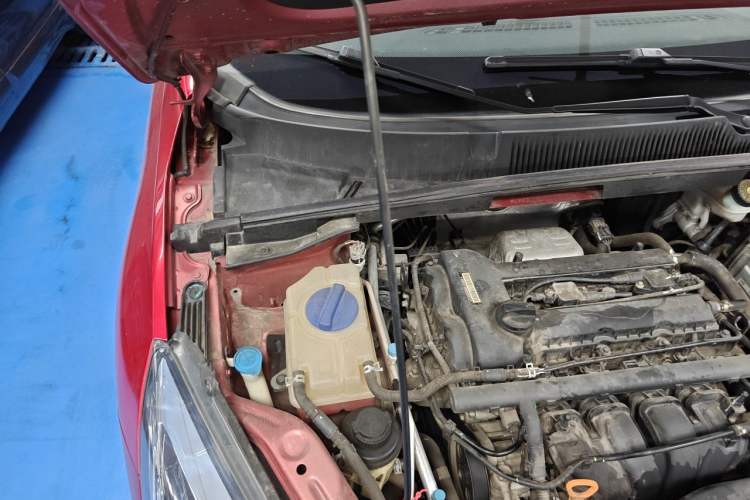 Used Chery Arrizo 5 2016 1.5L CVT Lingrui Edition Engine Bay Right