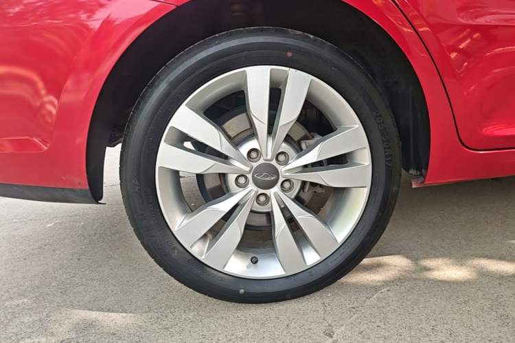 Used Chery Arrizo 5 2016 1.5L CVT Trendsetting Edition Exterior 5